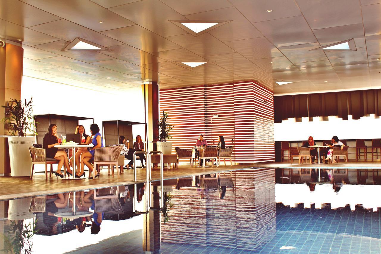 Fox Hotel Pekanbaru Eksteriør billede